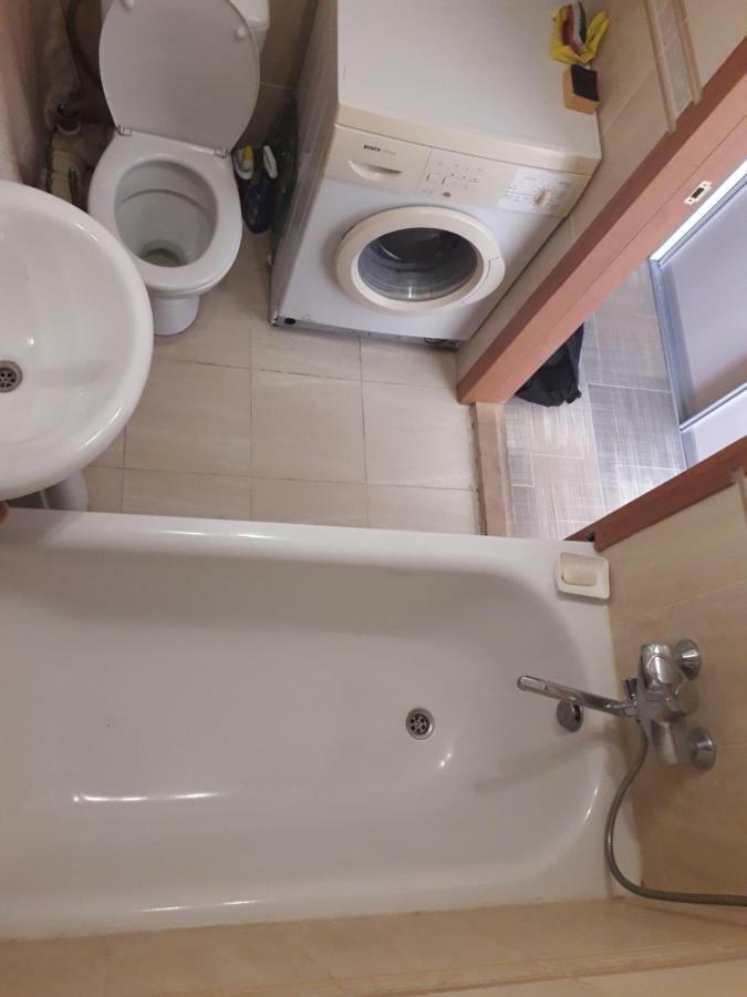 старошишковская улица, 7 142 * Kharkiv